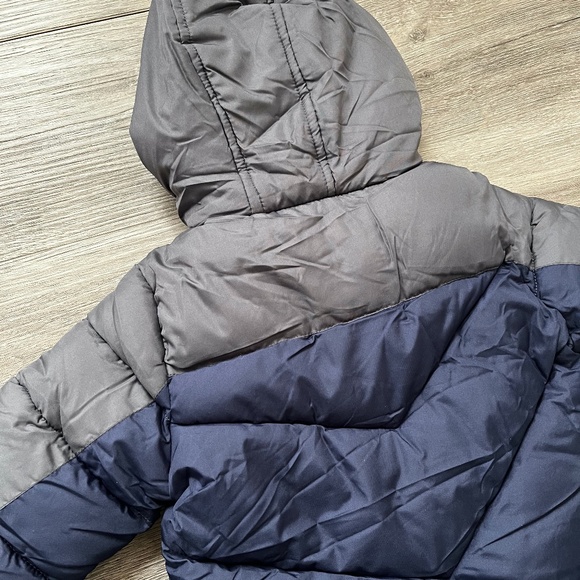 Toddler’s Bubble Winter Coat - Picture 3 of 7